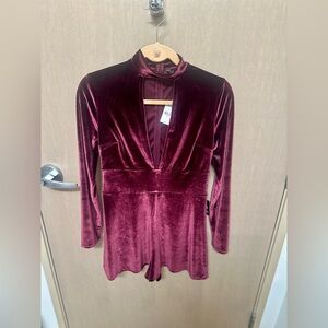 NWT Express Velvet Burgundy Romper Size small, beautiful!